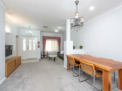 9/9 St Marks Drive, Hillarys WA 6025