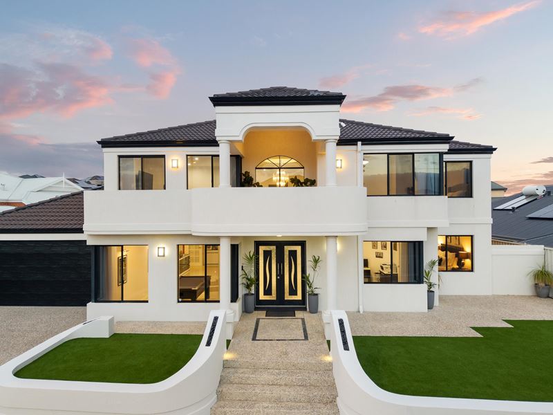 67 Silver Sands Drive, Iluka WA 6028