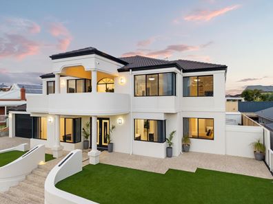 67 Silver Sands Drive, Iluka WA 6028