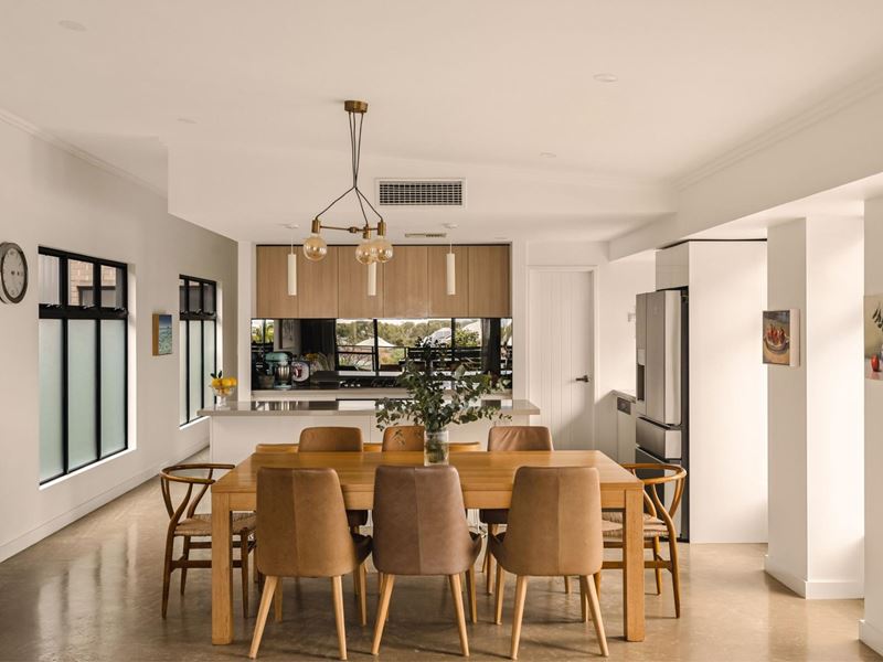 26B Edgefield Way, North Beach