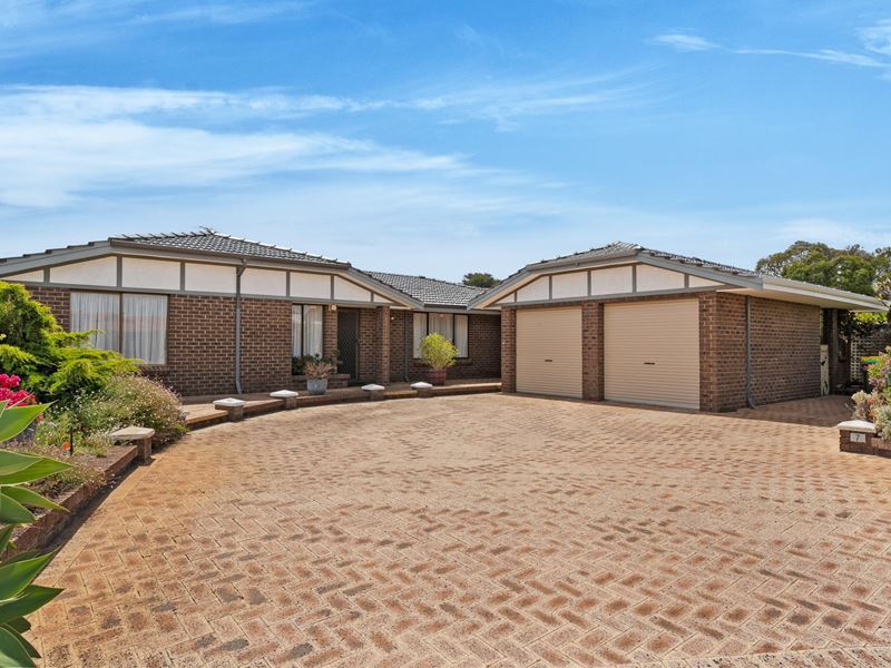 7 Stuart Place, Rockingham WA 6168