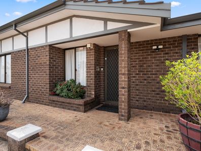7 Stuart Place, Rockingham WA 6168