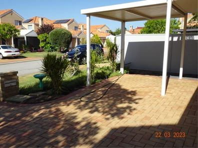 42 Lakefront Circle, The Vines WA 6069