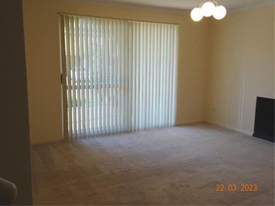 42 Lakefront Circle, The Vines WA 6069