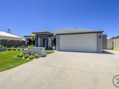 3 Quandong Parkway, Halls Head WA 6210