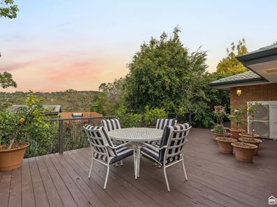 6 Drummond Court, Kelmscott WA 6111