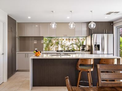 22 Nougat Crescent, Yalyalup WA 6280