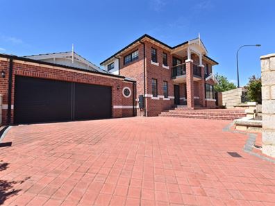 2 Seaham Way, Mindarie WA 6030