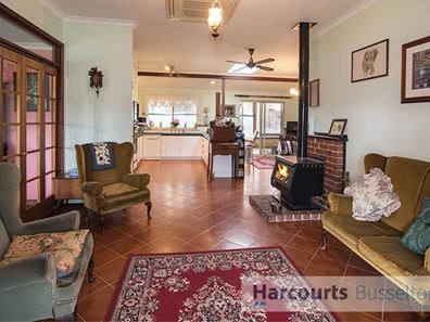 32 Harwood Road, Geographe WA 6280