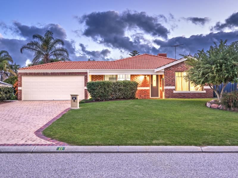11 Hillview Rise, Cooloongup WA 6168