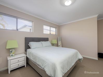 5B Fife Street, Forrestfield WA 6058