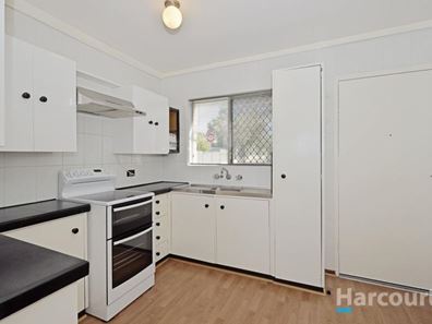 8/41 Davilak Ave, Hamilton Hill WA 6163