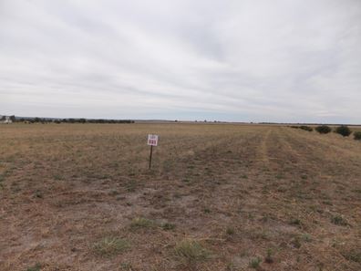 Lot 695 Platypus Road, Hopetoun WA 6348