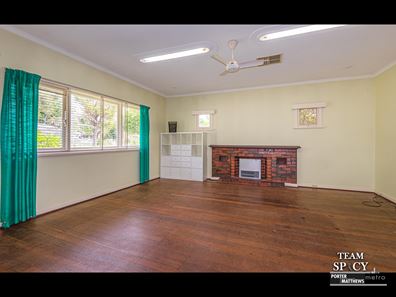 11 Jubilee St, Beckenham WA 6107