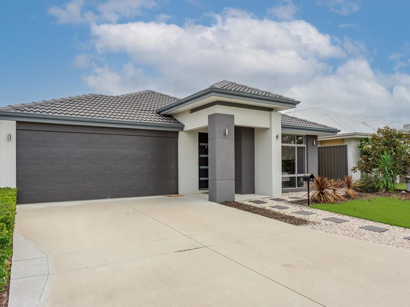 11 Ruffle Approach, Piara Waters WA 6112