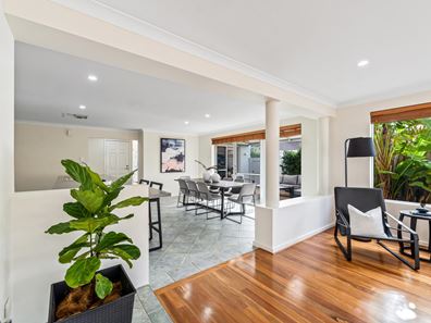 9 Mackerel Court, Sorrento WA 6020