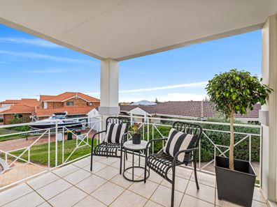 9 Mackerel Court, Sorrento WA 6020