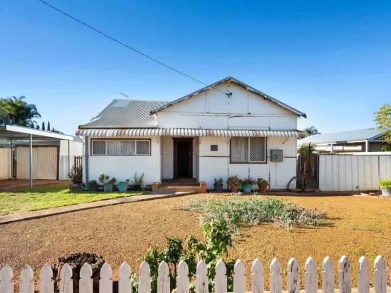 101 Campbell Street, Lamington