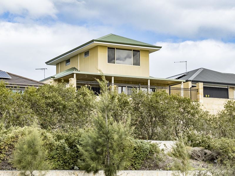 9 Hollywood Heights, Clarkson WA 6030