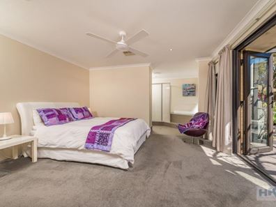 4 Longview Way, The Vines WA 6069
