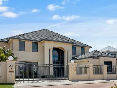 39 Brindabella Crescent, Halls Head WA 6210