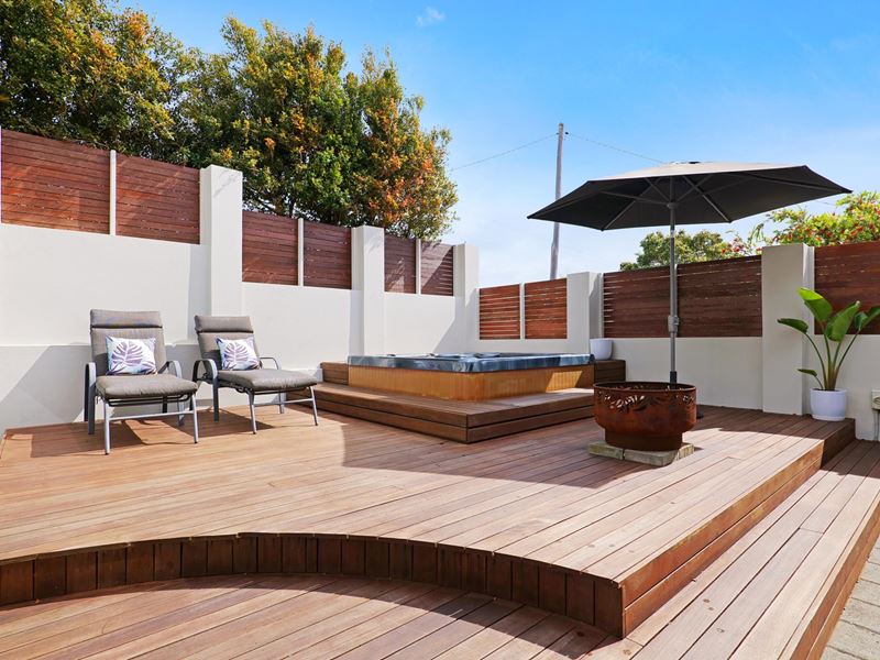 144A NEWBOROUGH STREET, Karrinyup