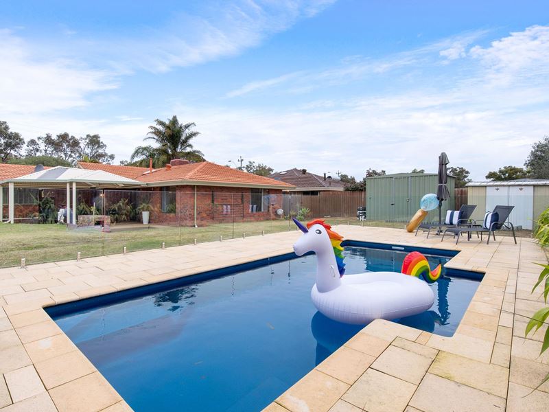 471 Warwick Road, Greenwood WA 6024