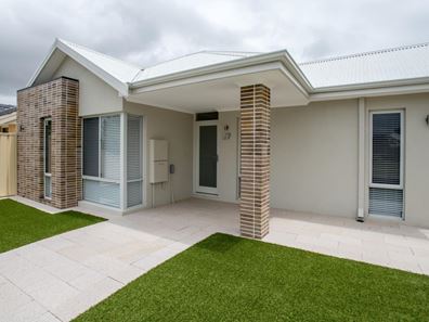 27 Cambridge Promenade, Canning Vale WA 6155