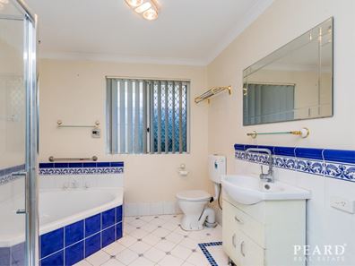 9 Serpentine Gardens, Clarkson WA 6030