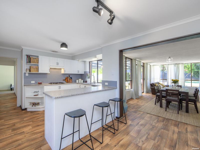 10 Almond Way, Forrestfield
