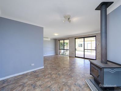 18 Beachport Retreat, Clarkson WA 6030