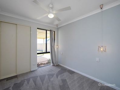 18 Beachport Retreat, Clarkson WA 6030
