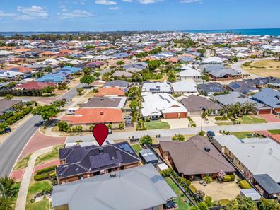 202 Peelwood Parade, Halls Head WA 6210