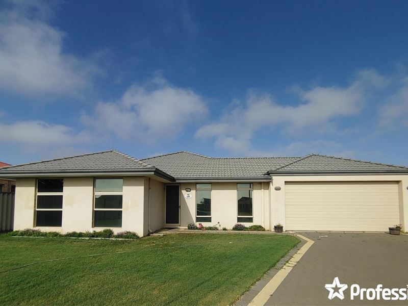 5 Somerset Place, Cape Burney