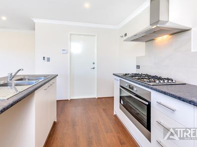 47 Piara Drive, Piara Waters WA 6112