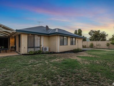 50 Pomera Drive, Byford WA 6122