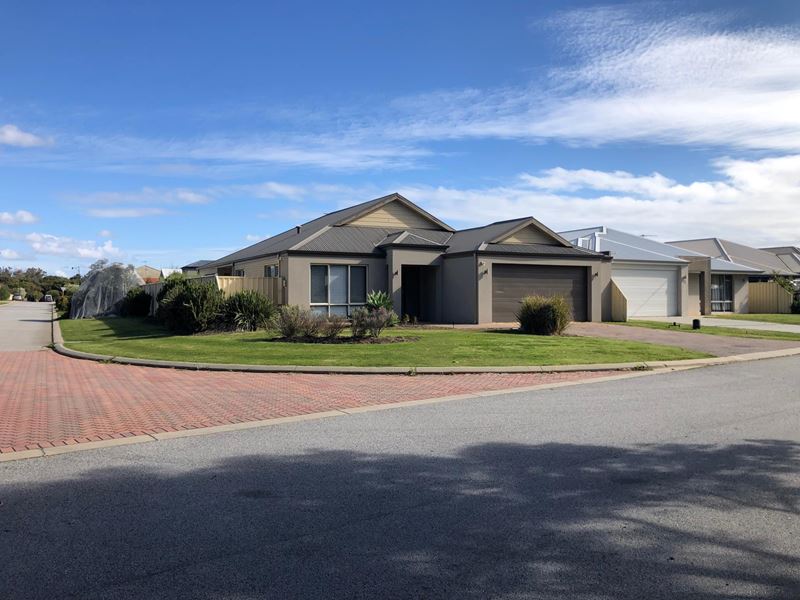 9 Mala Way, Success WA 6164