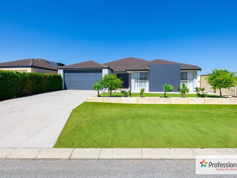 12 Gateway Boulevard, Canning Vale WA 6155