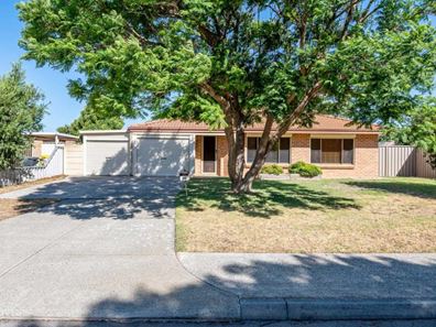 30 Chisholm Circle, Seville Grove WA 6112