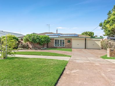61 Malibu Road, Safety Bay WA 6169