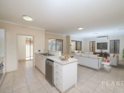 6 Ely Place, Clarkson WA 6030