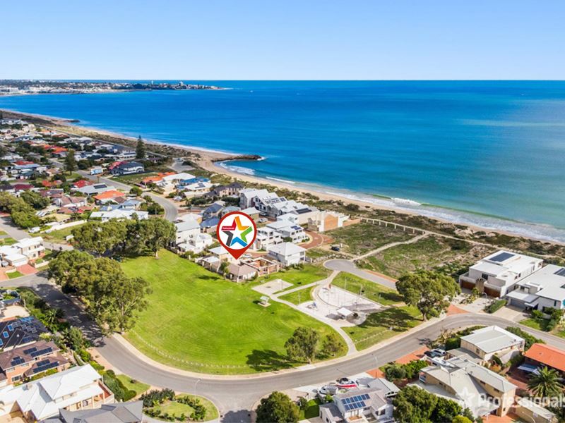 13/68 Hickman Road, Silver Sands
