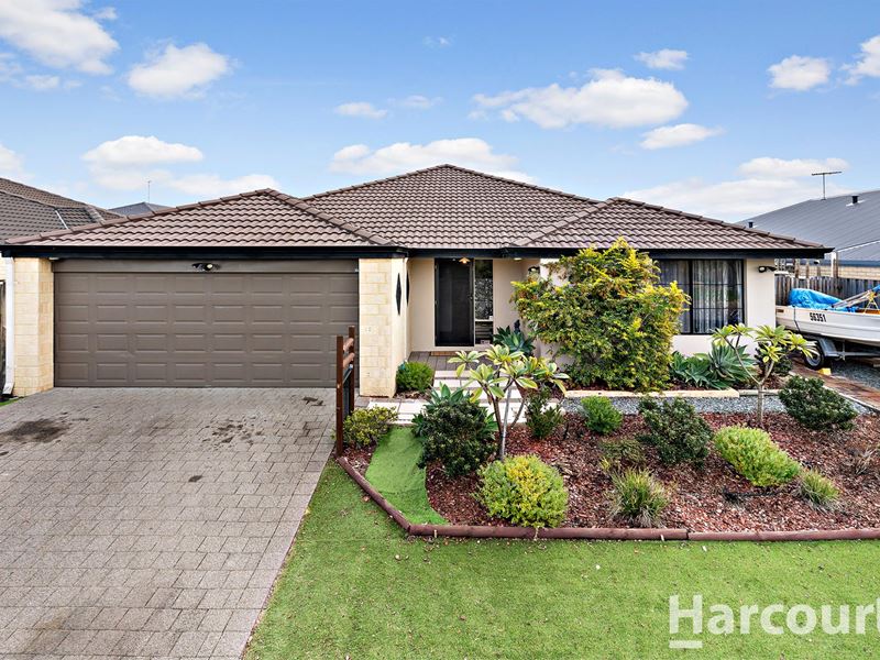 384 Peelwood Parade, Halls Head