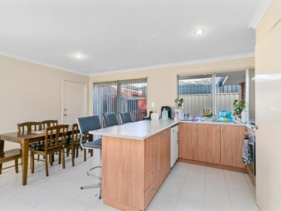 43B Stroughton Road, Westminster WA 6061