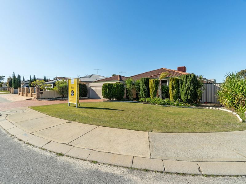 2 Peran Street, Bennett Springs WA 6063