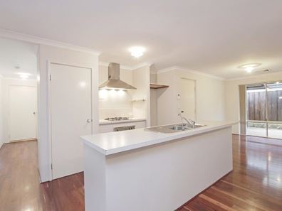8 Galatea Pass, Ellenbrook WA 6069