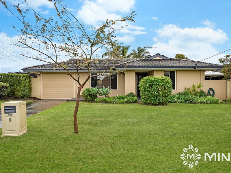 4 Armytage Way, Hillarys WA 6025