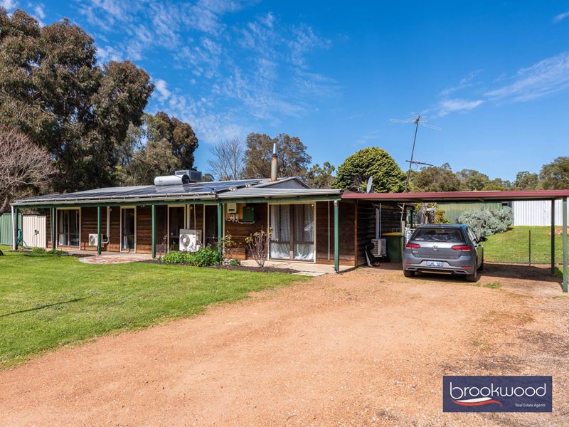 22 Willcox Street, Chidlow WA 6556