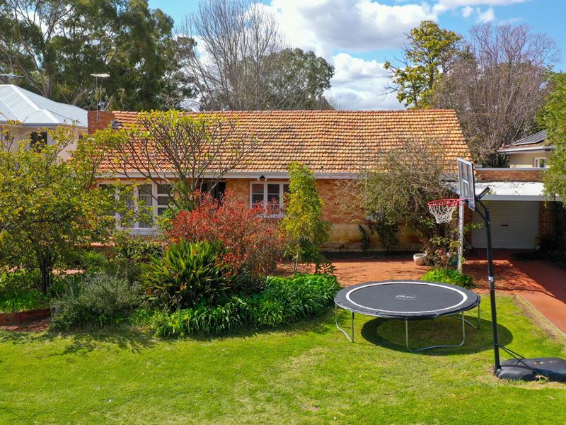 10 Kincardine Crescent, Floreat