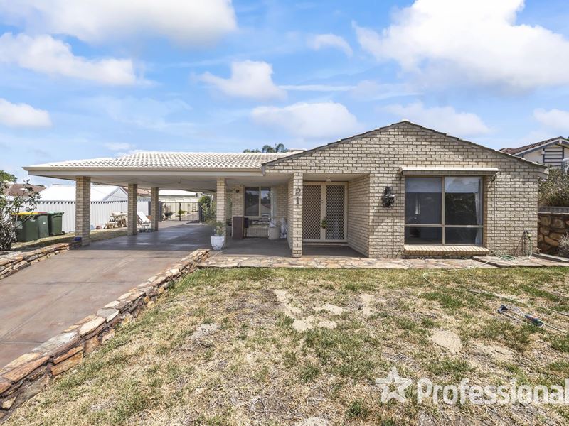 21 Halwest Way, Alexander Heights